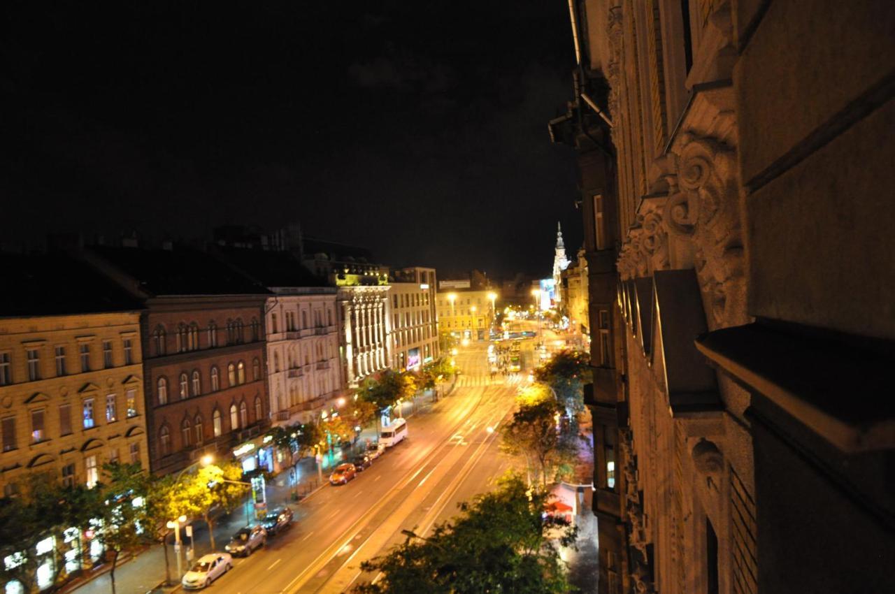 Matyas House In The City Center Apartman Budapest Szoba fotó